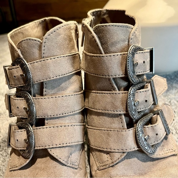 SO Taupe Ladies Ankle Boots with Lace-Up Closure - Picture 9 of 10